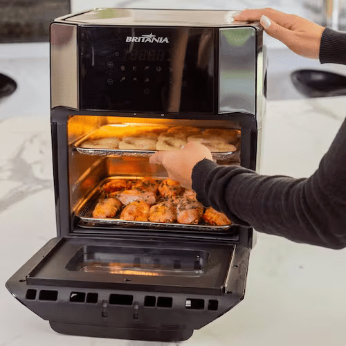 Fritadeira Elétrica sem Óleo Air Fry Britânia Oven BFR2100P 12L - Preta