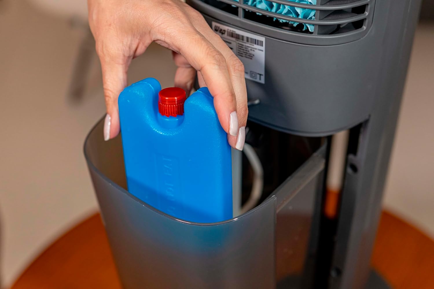 WAP Climatizador de Ar AIR FRESH 4 em 1, com Reservatório para Essência e 3 Níveis de Velocidades, Baixo Ruído, 90W